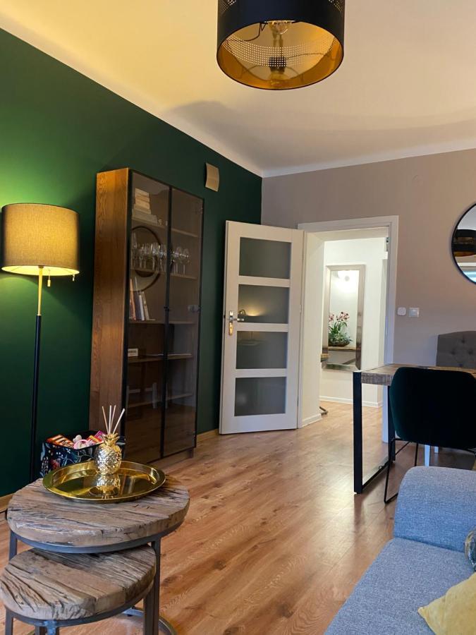 Апартаменты Apartament.Wolnosc Варшава Экстерьер фото